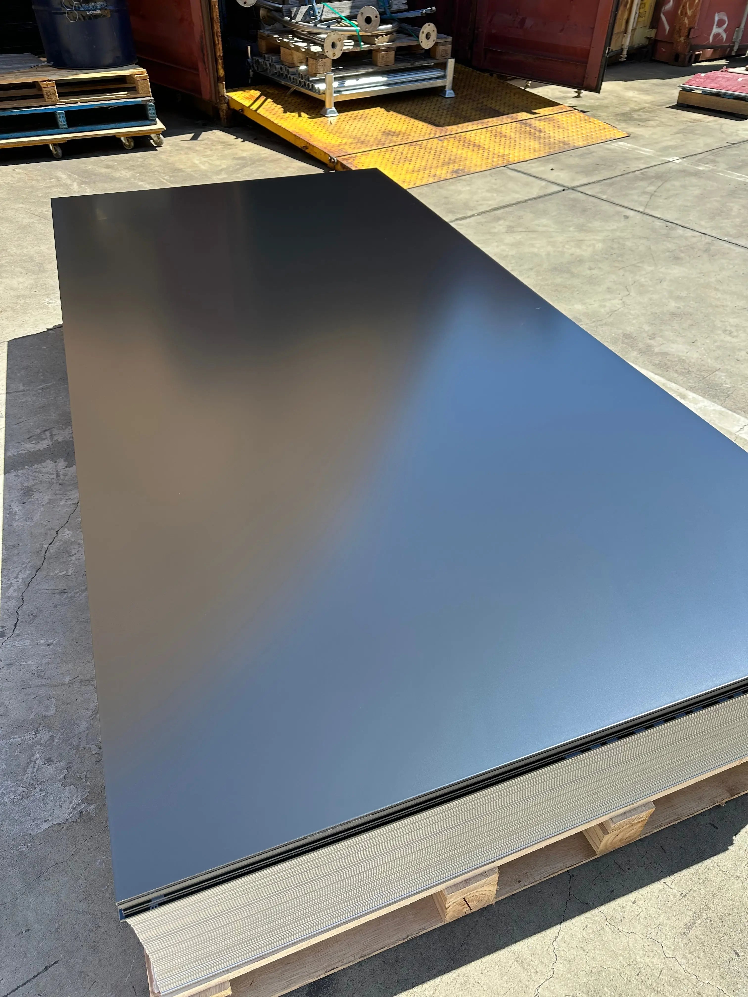 Black Aluminium Composite panels ATLUS MATERIALS